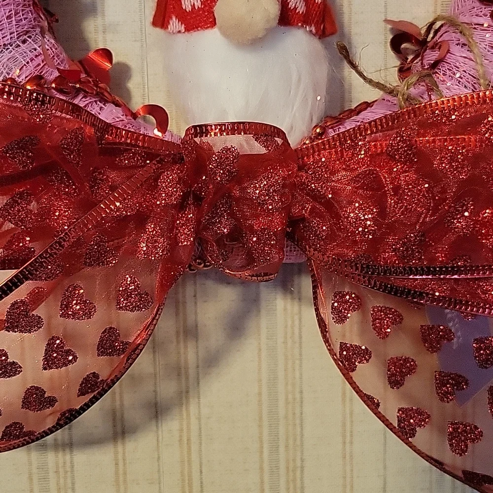 HAND CRAFTED WREATH VALENTINE'S GNOME WITH CONVERSATION HEARTS